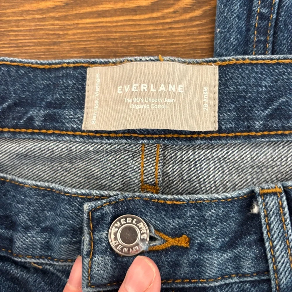 Everlane THE '9OS CHEEKY® JEAN in Organic Cotton Size 29 Dark Wash Ankle Length - Picture 5 of 11